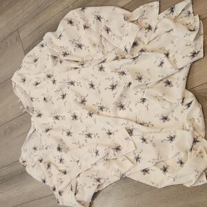 Dainty Floral Print Blouse